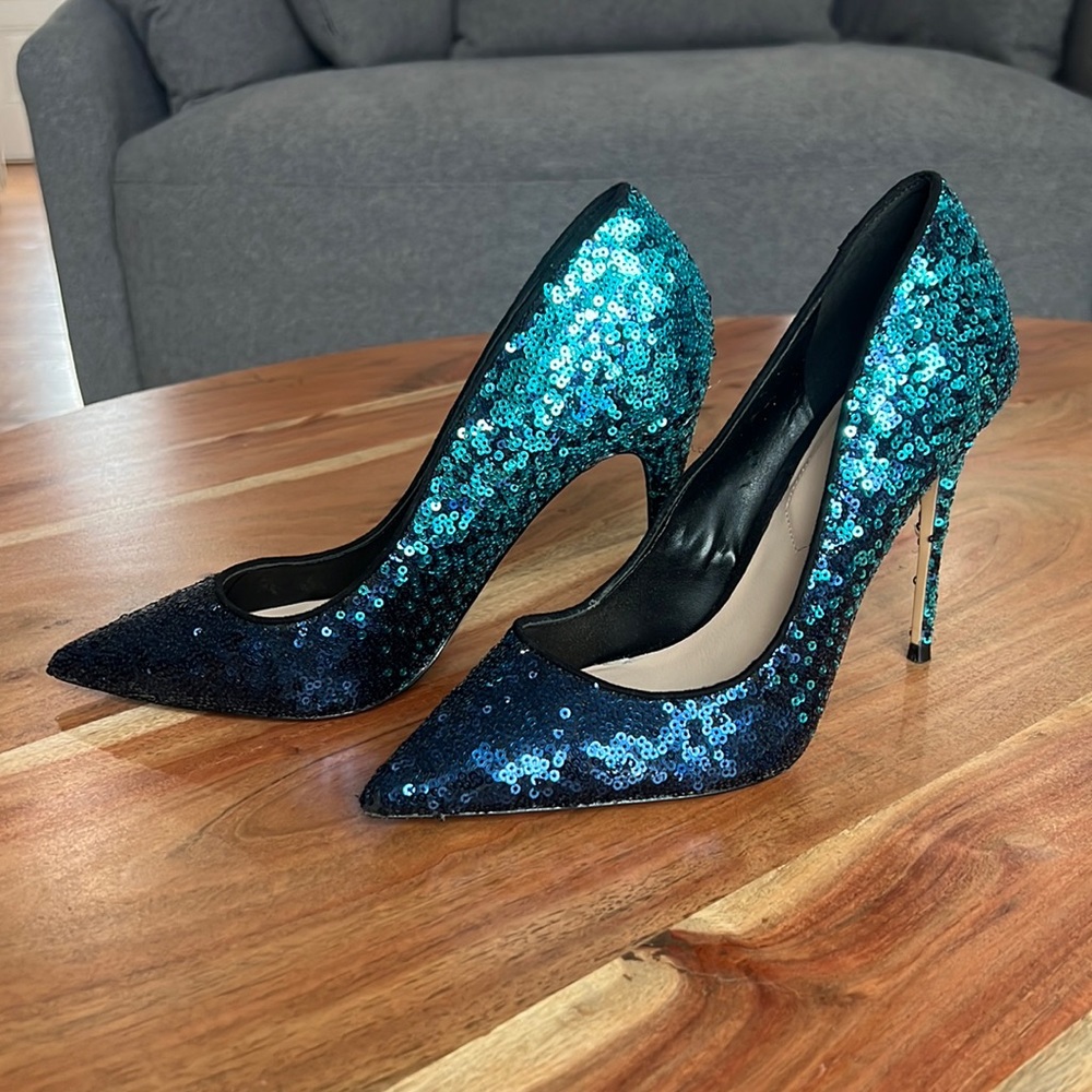 ALDO sequin OMBRE blue/turquoise pumps US size 8